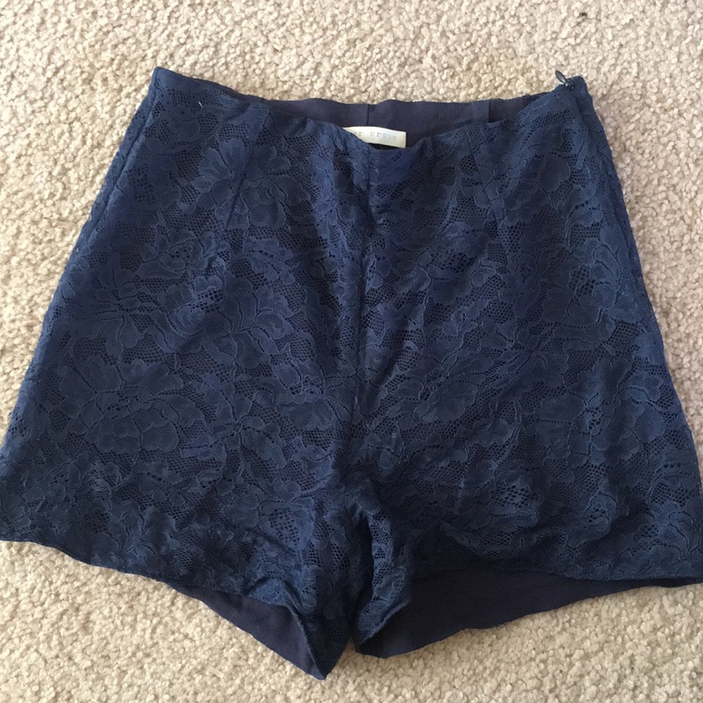 Paper Crown lace shorts